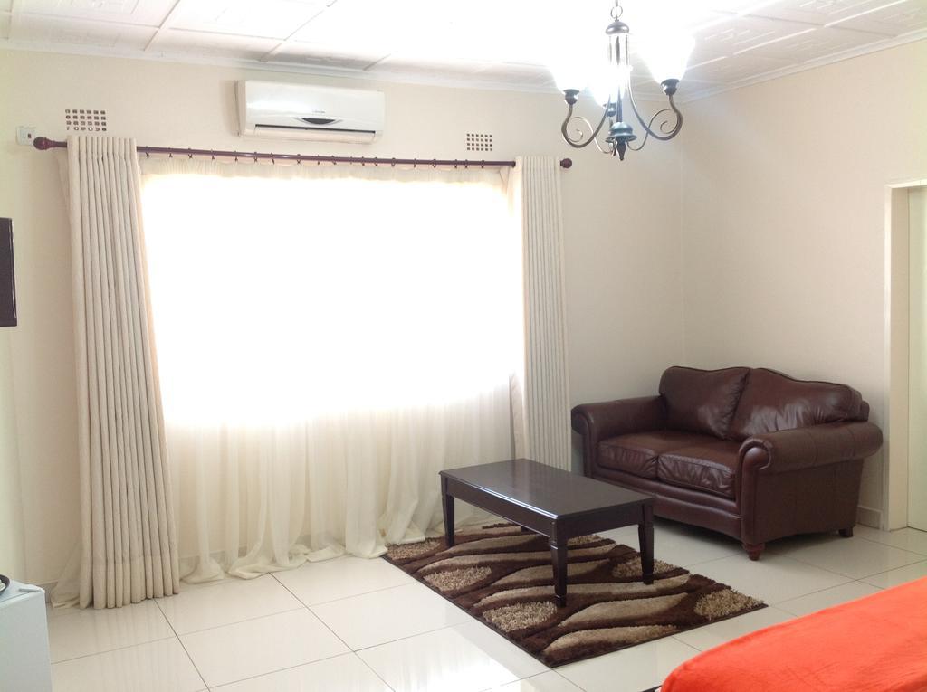 Cypress Executive Lodge Livingstone Room photo